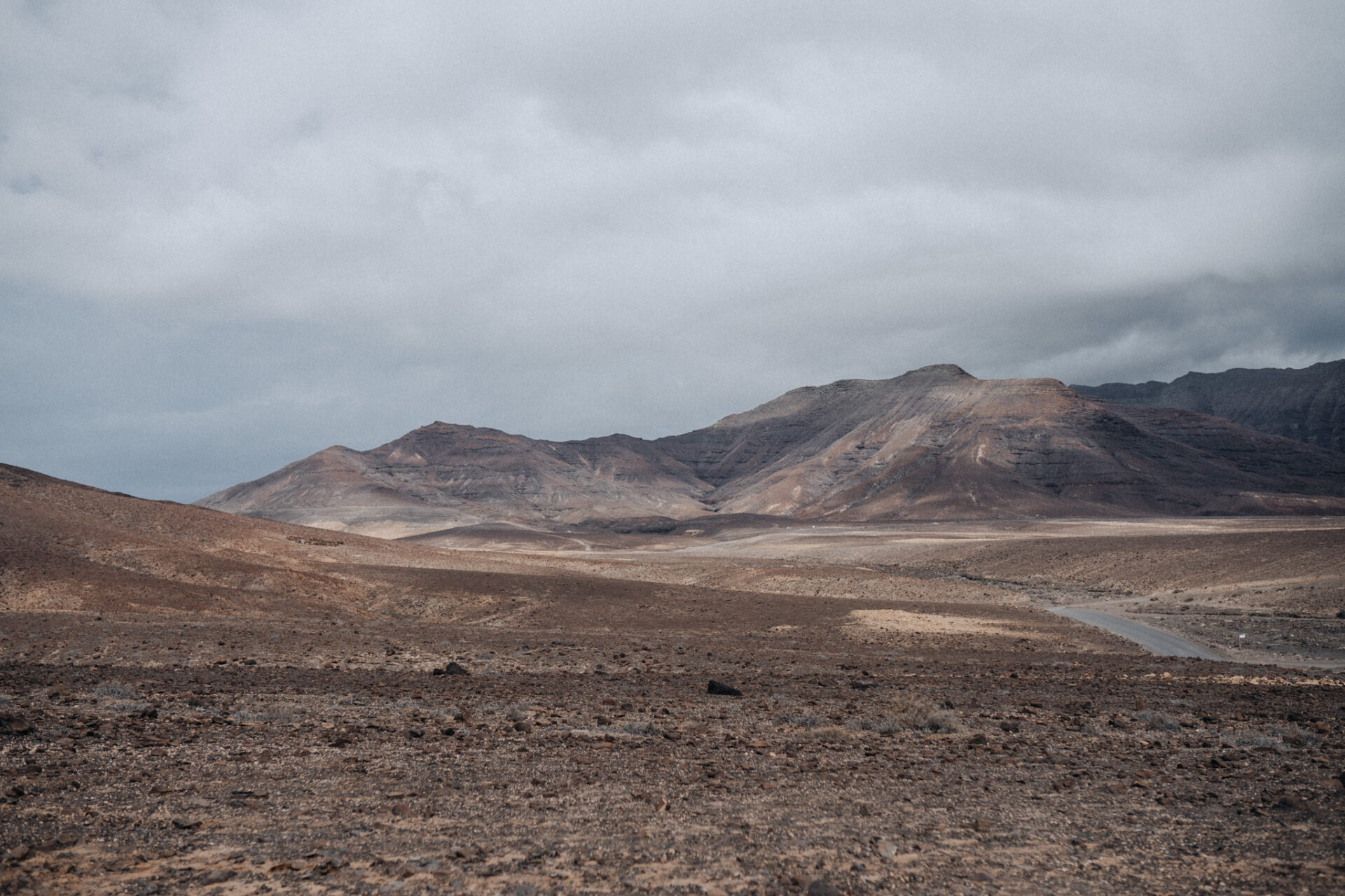 Vulkanlandschaft und Berge auf Fuerteventura