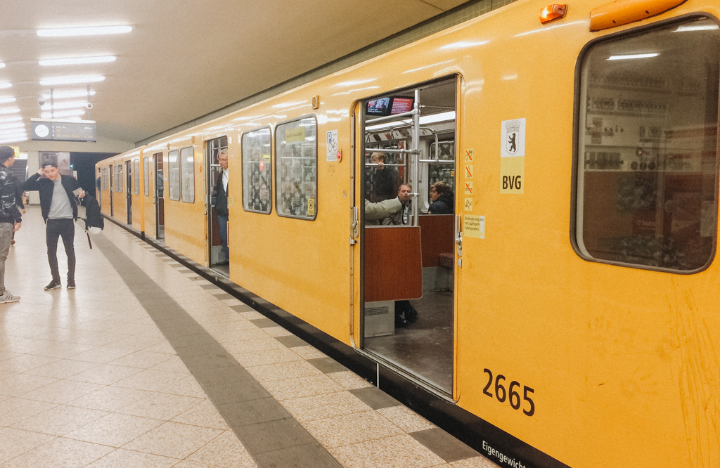 Berliner U-Bahn fotografiert 