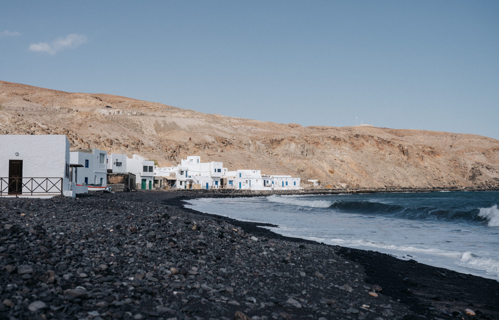 Blick auf das Fischer Dorf Pozo Negro an Fuerteventuras Ostküste