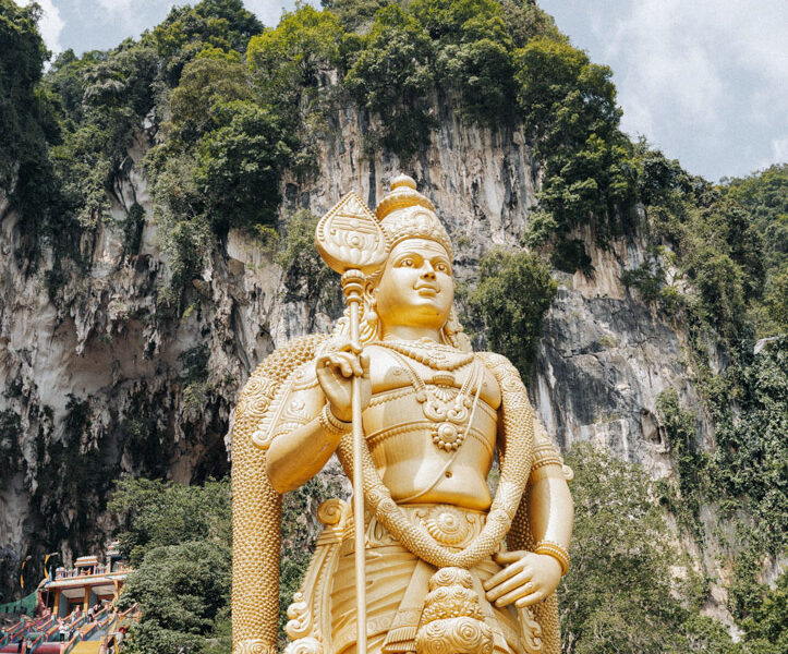 Malaysia Kuala Lumpur Sehenswürdigkeiten in Kuala Lumpur Batu Caves Statue Tempelanlage