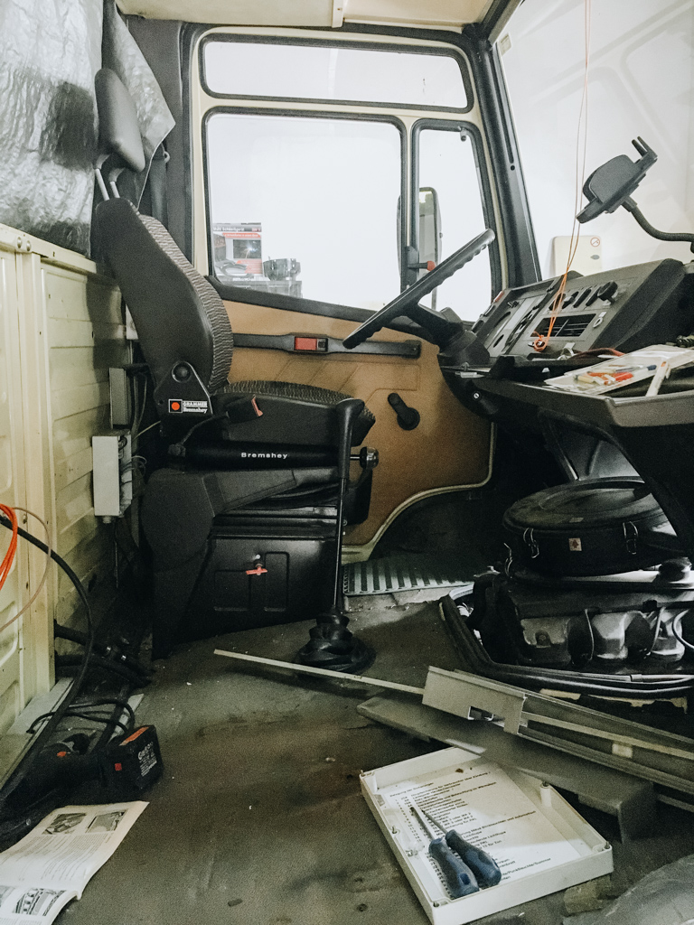 Vanausbau Vanumbau Mercedes Krankenwagen