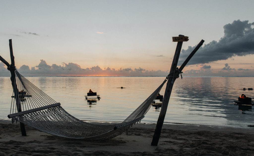 Sonnenuntergang am Strand von Le Morne – ein echtes Mauritius Highlight