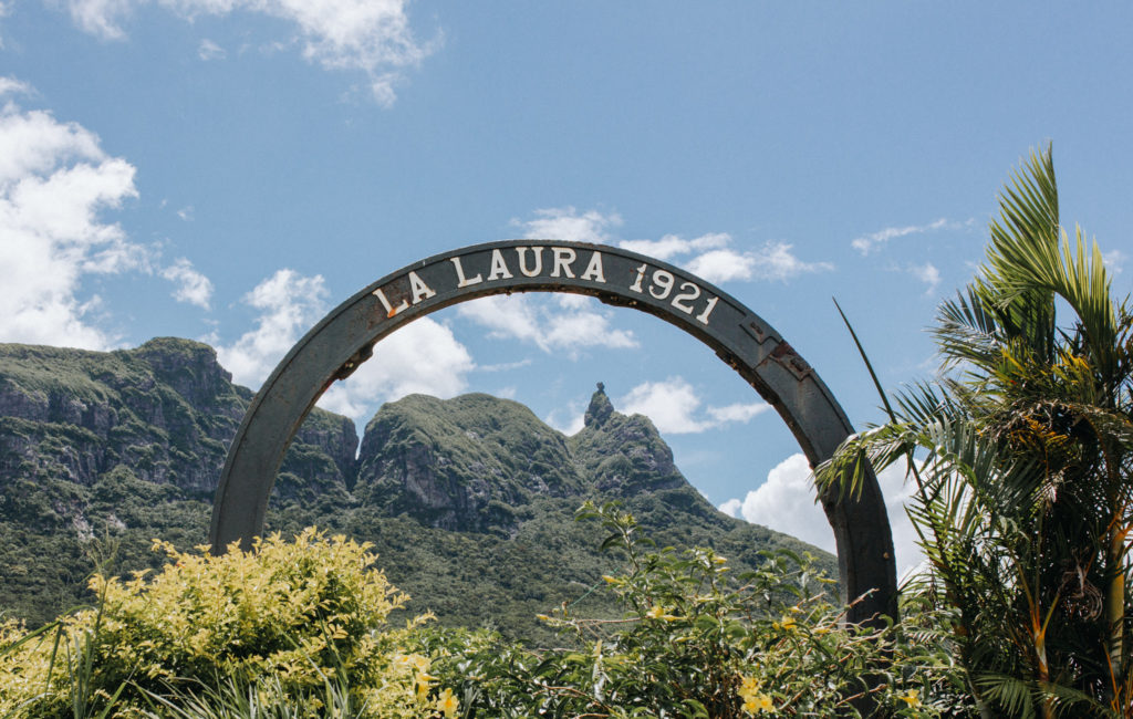 Ausblick auf Berg Pieter Both auf Mauritius in La Laura 1921