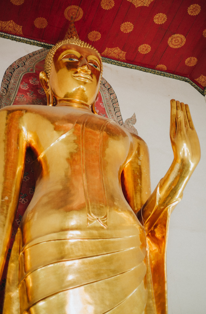 Ruhige Tempelstimmung im Wat Pho Bangkok Sehenswürdigkeit