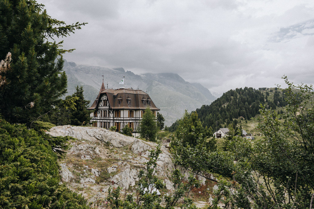 Übernachten in der Villa Cassel auf der Riederfurka ist ein Schweiz Geheimtipp und die Wanderung von Moosfluh auch