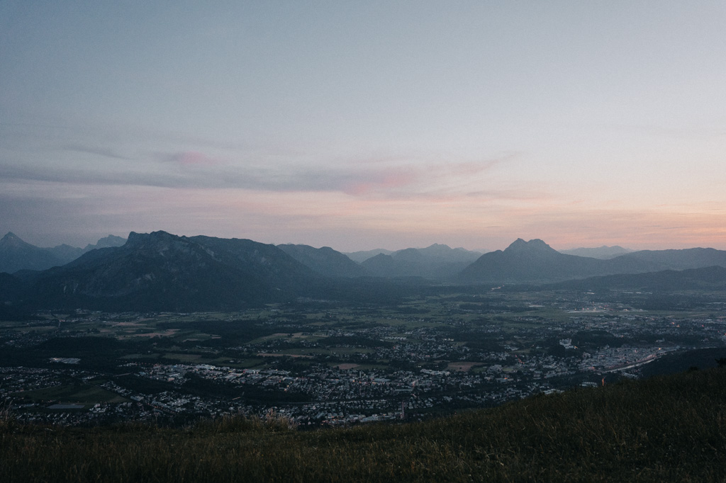 Salzburg Tipps bei Sonnenuntergang und zur Blauen Stunde auf dem Gaisberg sein