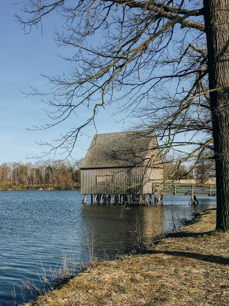 Stelzenhaus im Land der 1000 Teiche bei Plothen