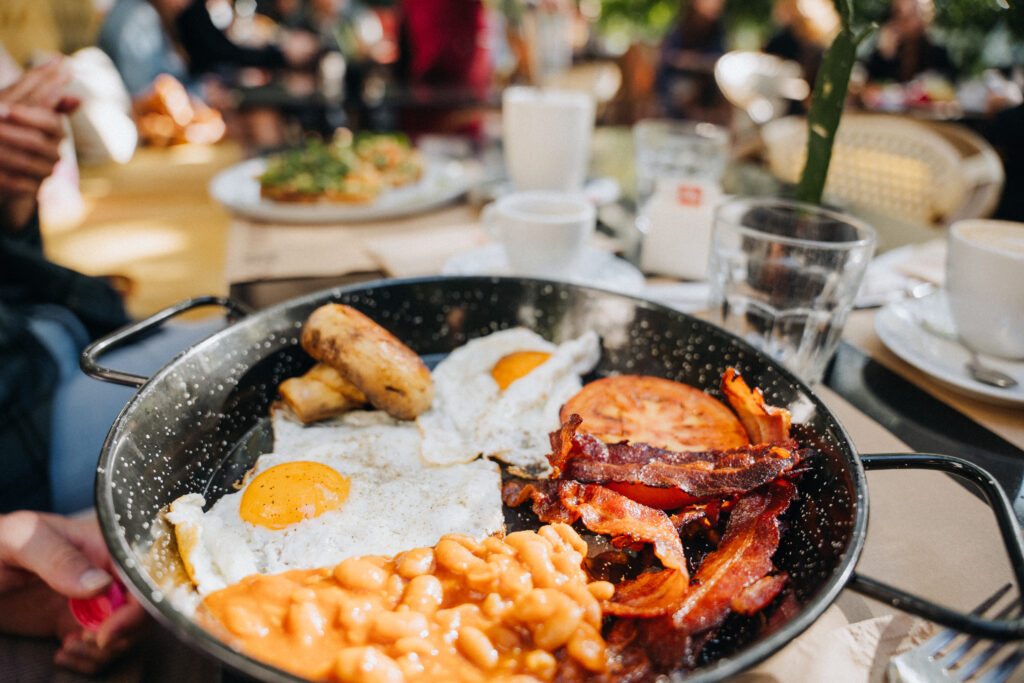 amerikanisches Frühstück im Çoko Restaurant in Tirana