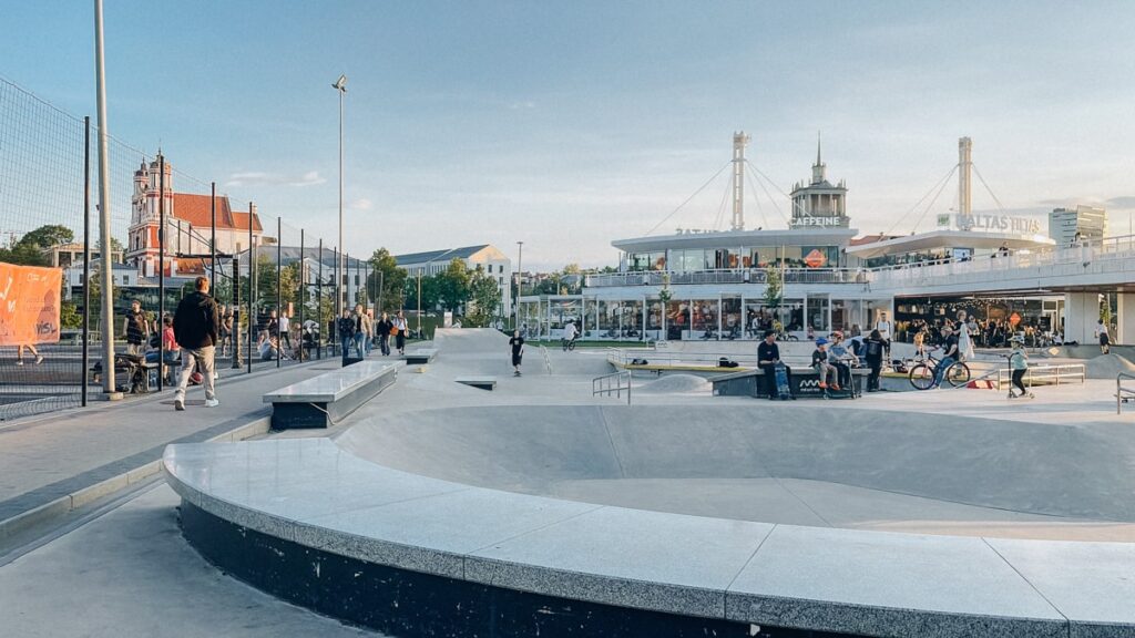 Skatepark an der Weißen Brücke – moderner Treffpunkt
