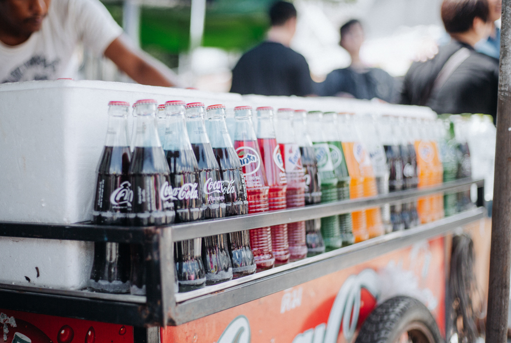 Farbenfrohe Stände und Streetfood auf dem Chatuchak Markt 