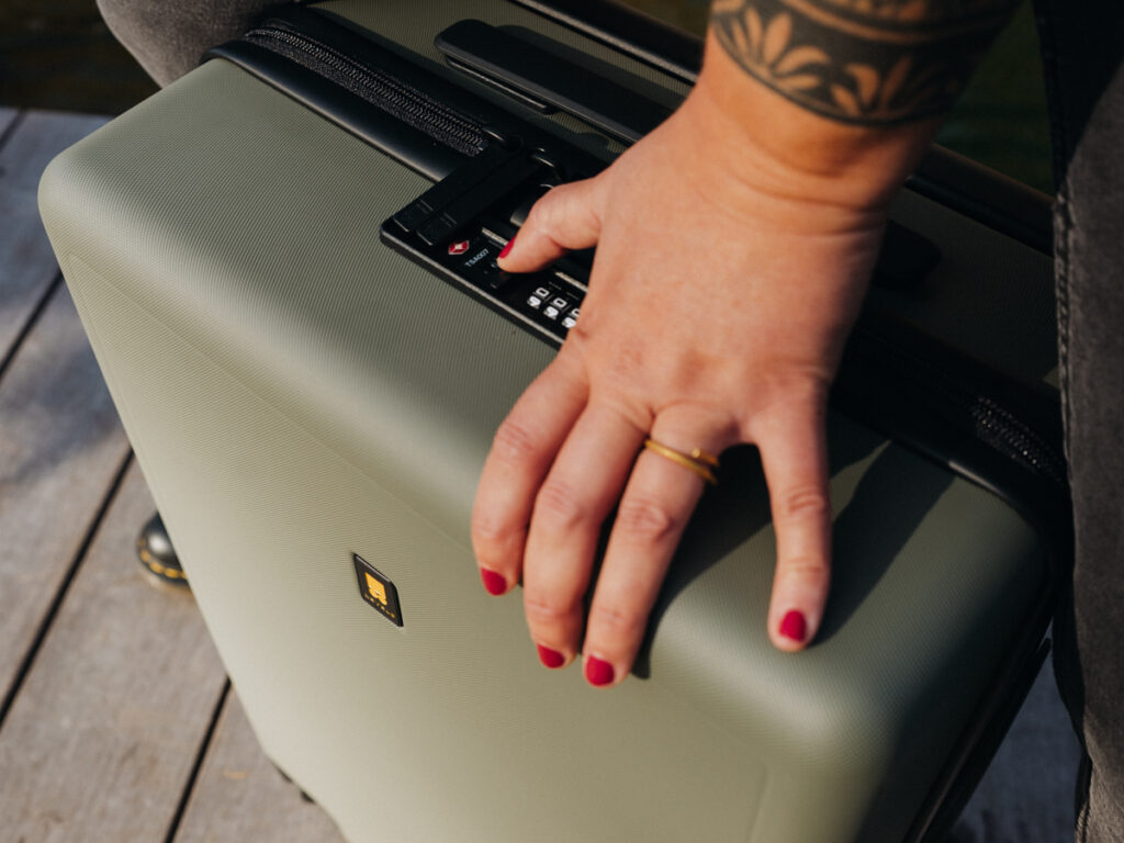 Level 8 Koffer Set TSA-Schloss – Sicherheitsdetail des Voyageur Koffers