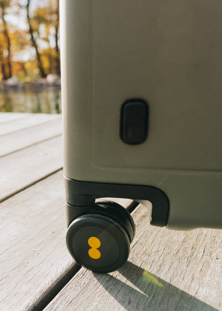 Level 8 Koffer Set – leise 360° Rollen im Detail