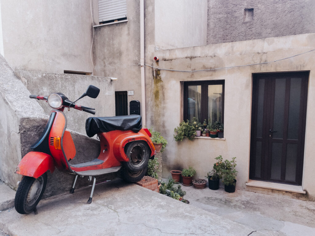 Baunei Einblicke aus dem Alltag beim Sardinien Roadtrip auf eigene Faust