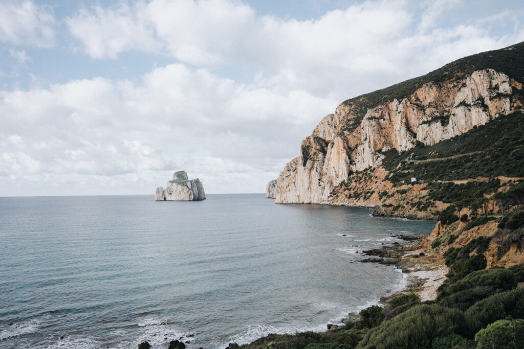 Porto Flavia Aussicht beim Sardinien Roadtrip auf eigene Faust