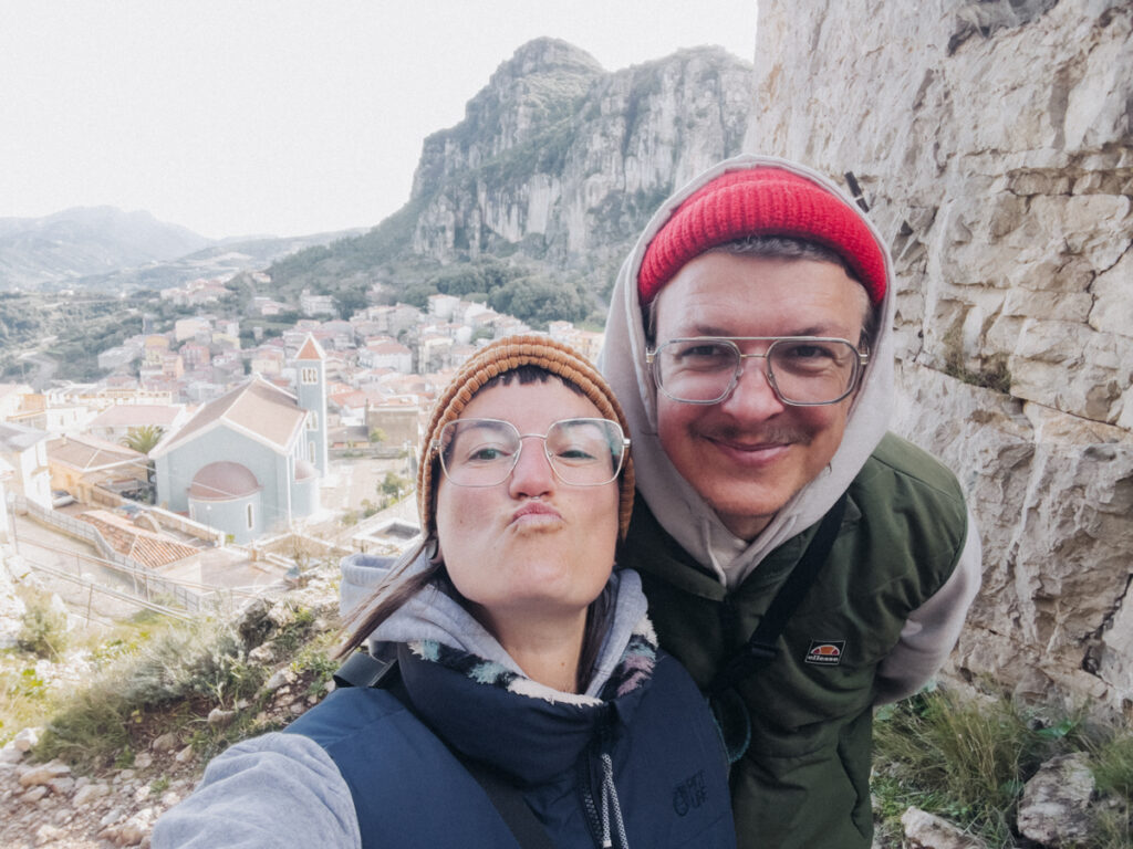 Dowo, Lisa und Frau Maier auf der Ulassai Wanderung auf der Sardinien Rundreise auf eigene Faust
